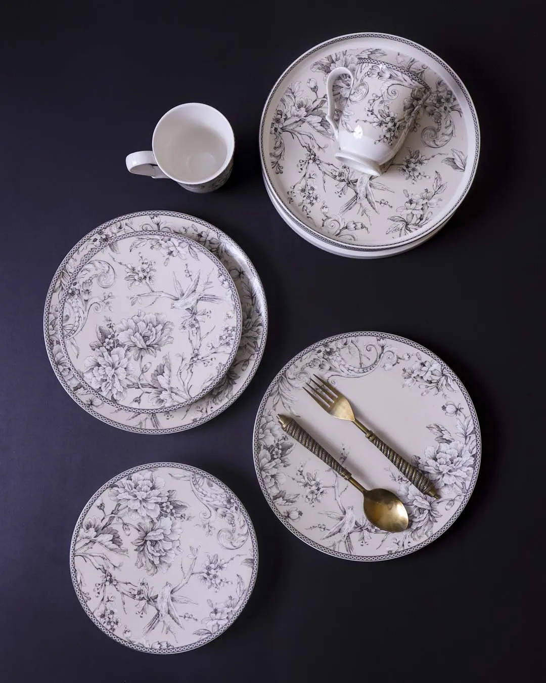 Adelaide Antique White Ceramic Mug - Set of 4