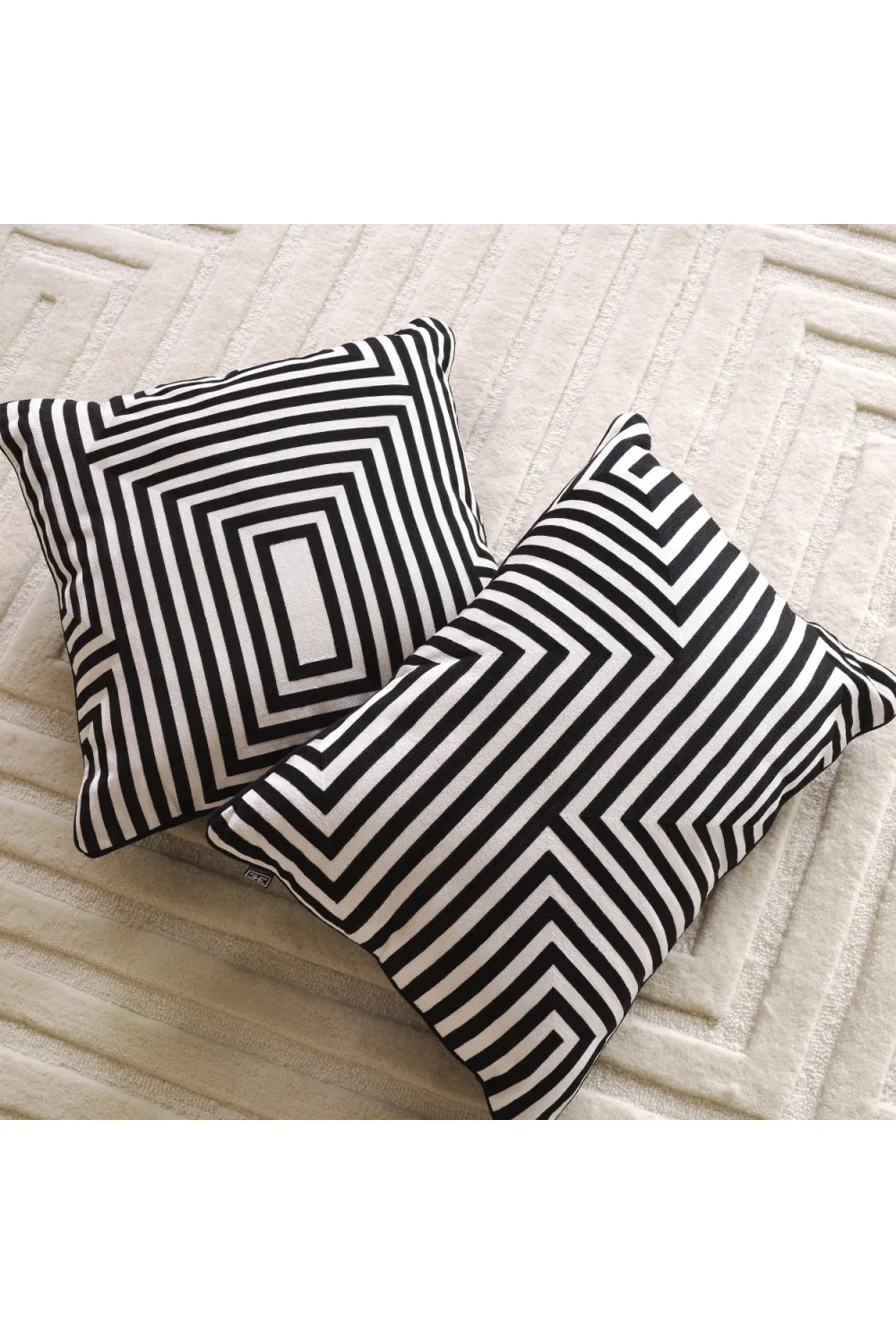 Black & White Rectangular Pillow | Eichholtz Spray