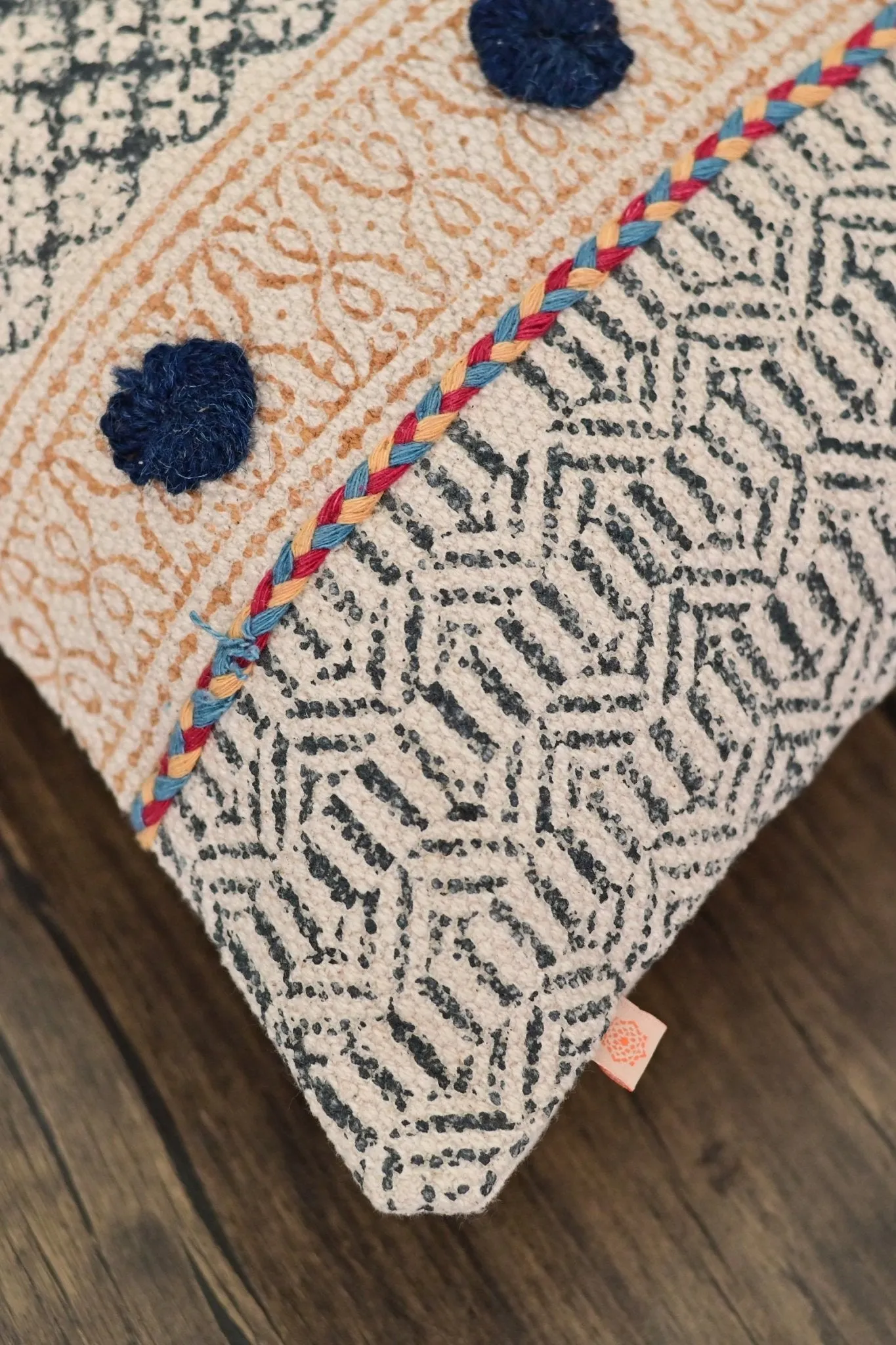 KAZAN - SQUARE CUSHION COVER