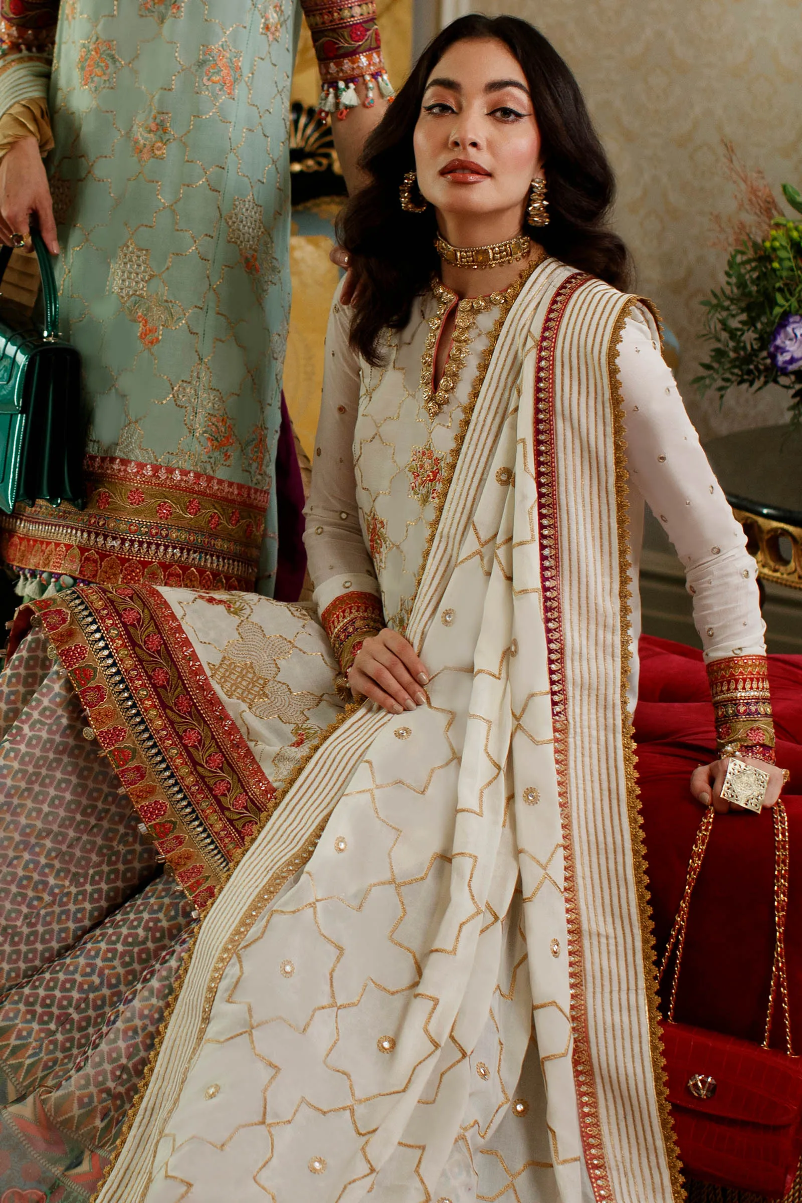 Élan Luxury Lawn Collection 2022 – EL22-15 B (NADINE)