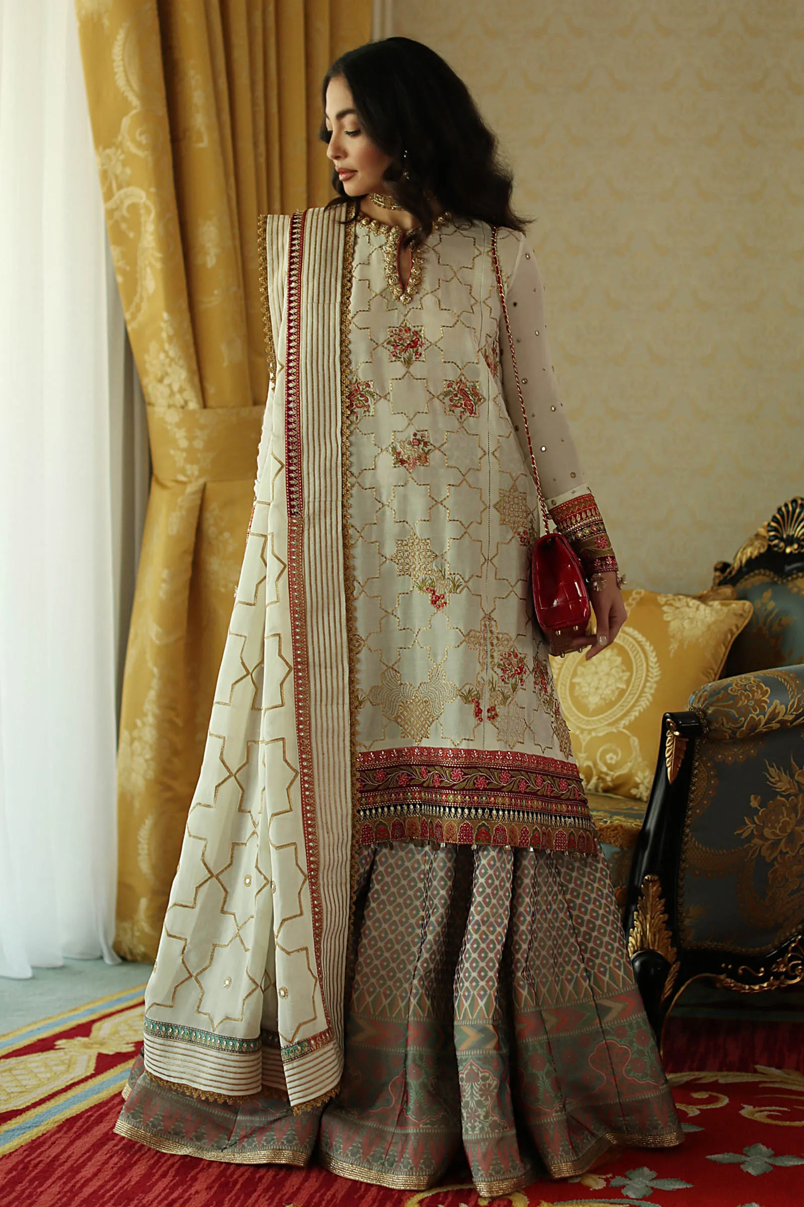 Élan Luxury Lawn Collection 2022 – EL22-15 B (NADINE)