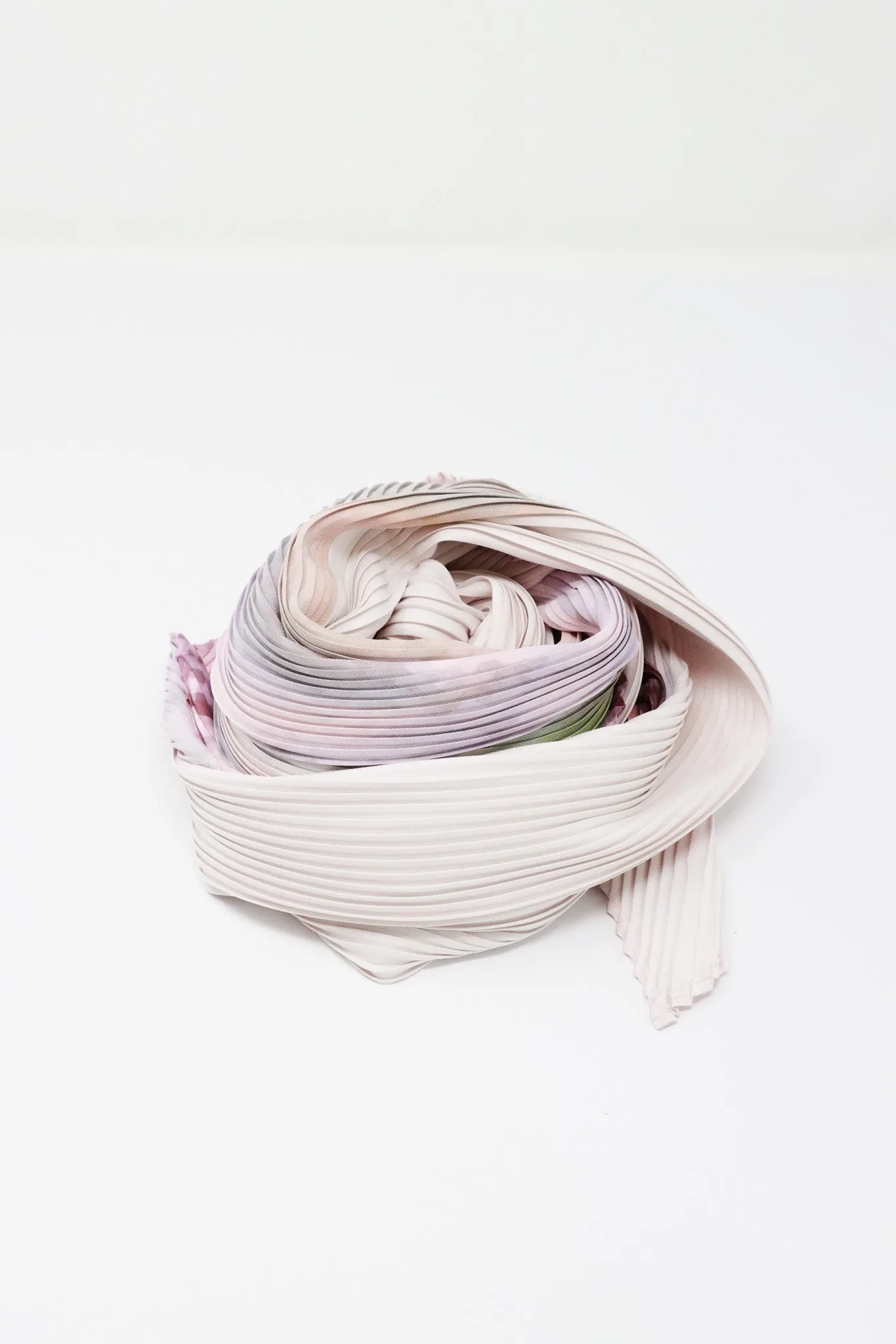 MC Oasis Pleat Scarf (2 Styles)