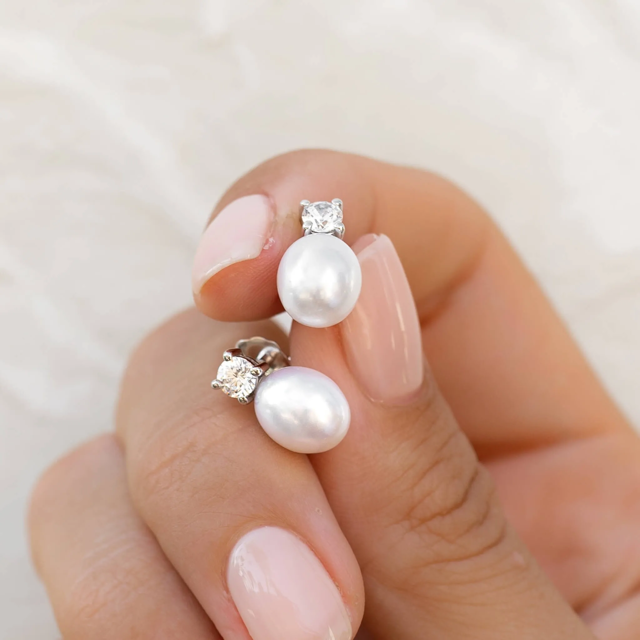 Pearl Drop Earrings - Marianne