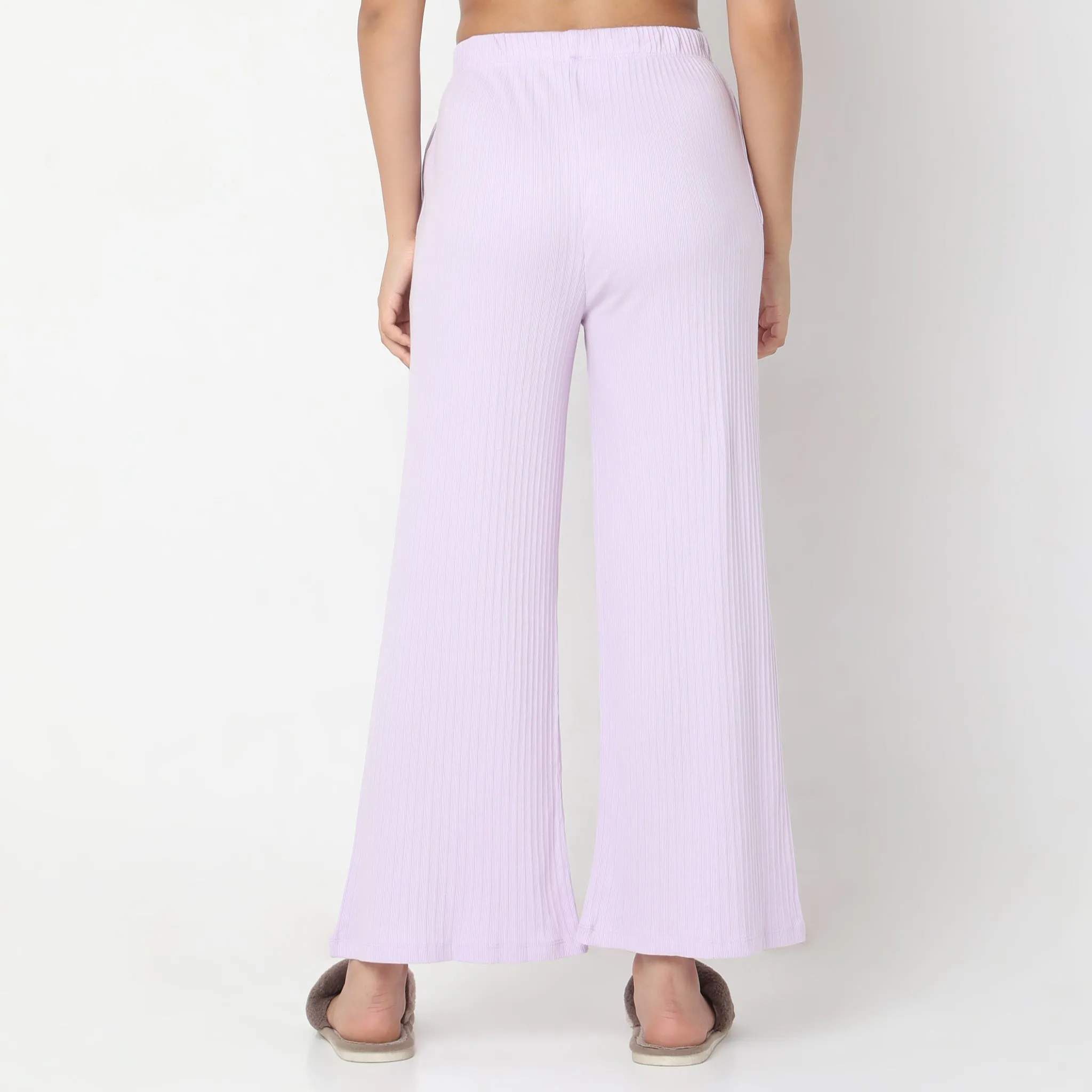 Regular Fit Solid Mid Rise Lounge Pants