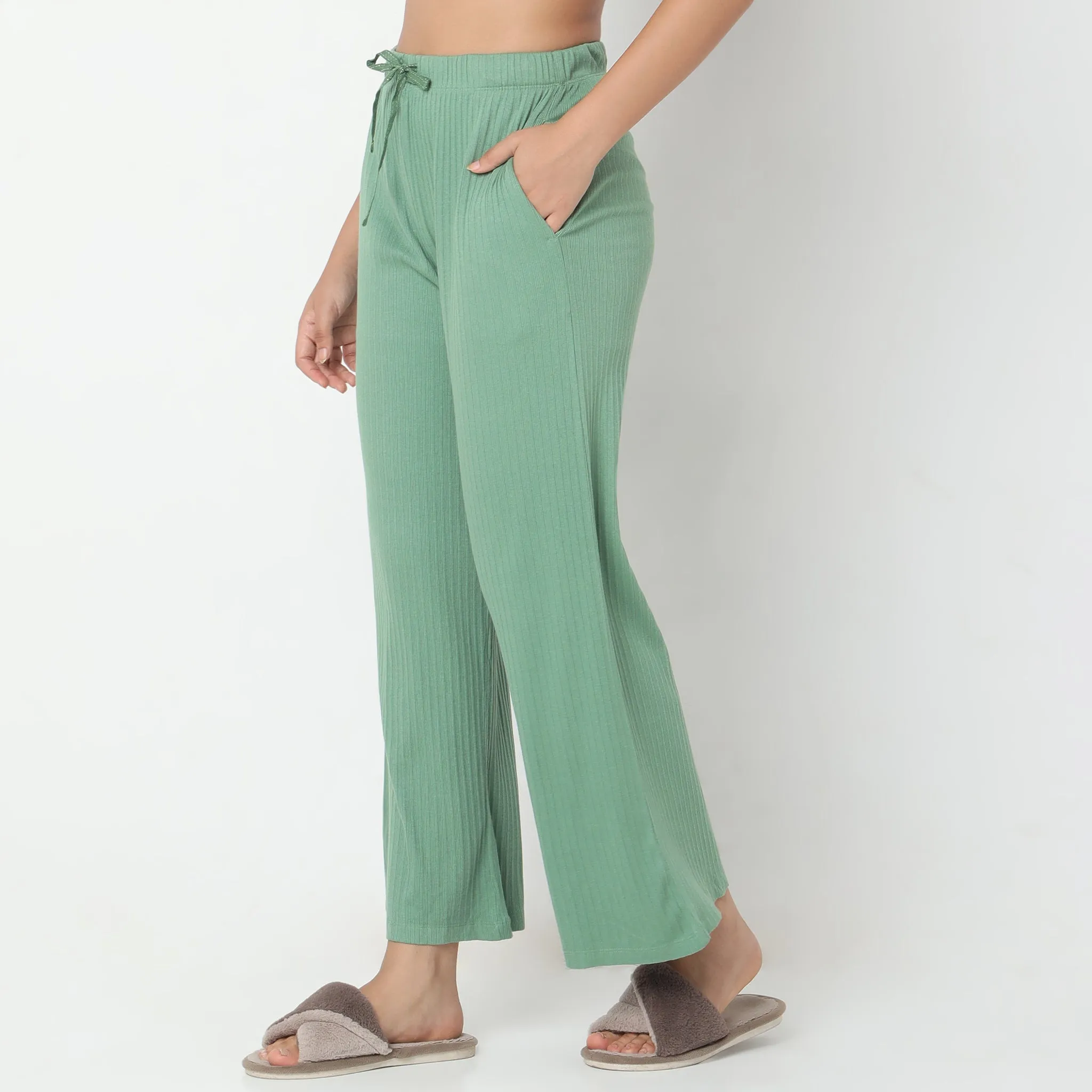 Regular Fit Solid Mid Rise Lounge Pants