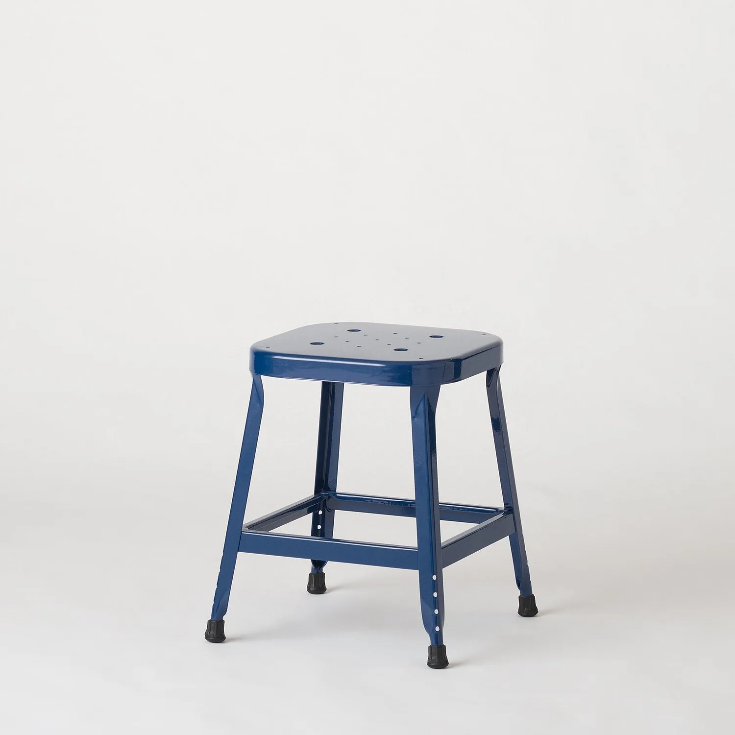 Schoolhouse Utility Stool 18"