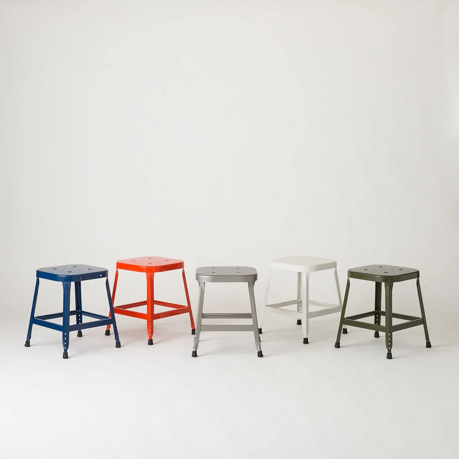 Schoolhouse Utility Stool 18"