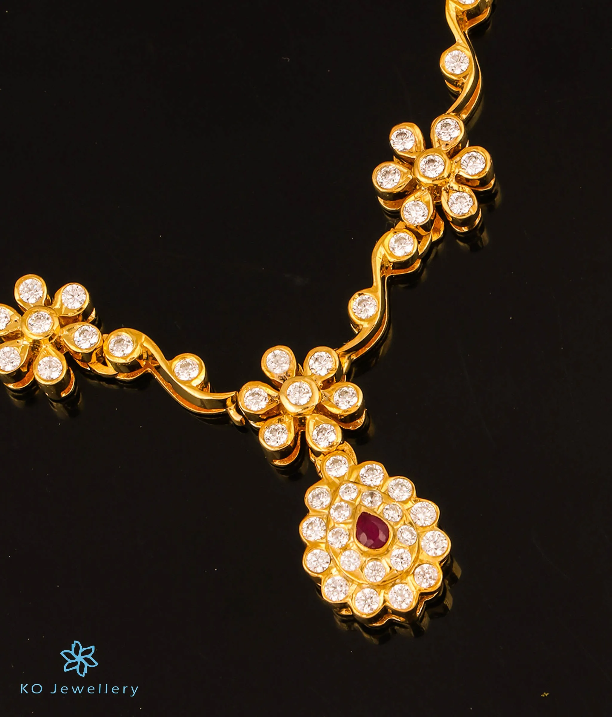 The Advaitam Silver Kemp Necklace