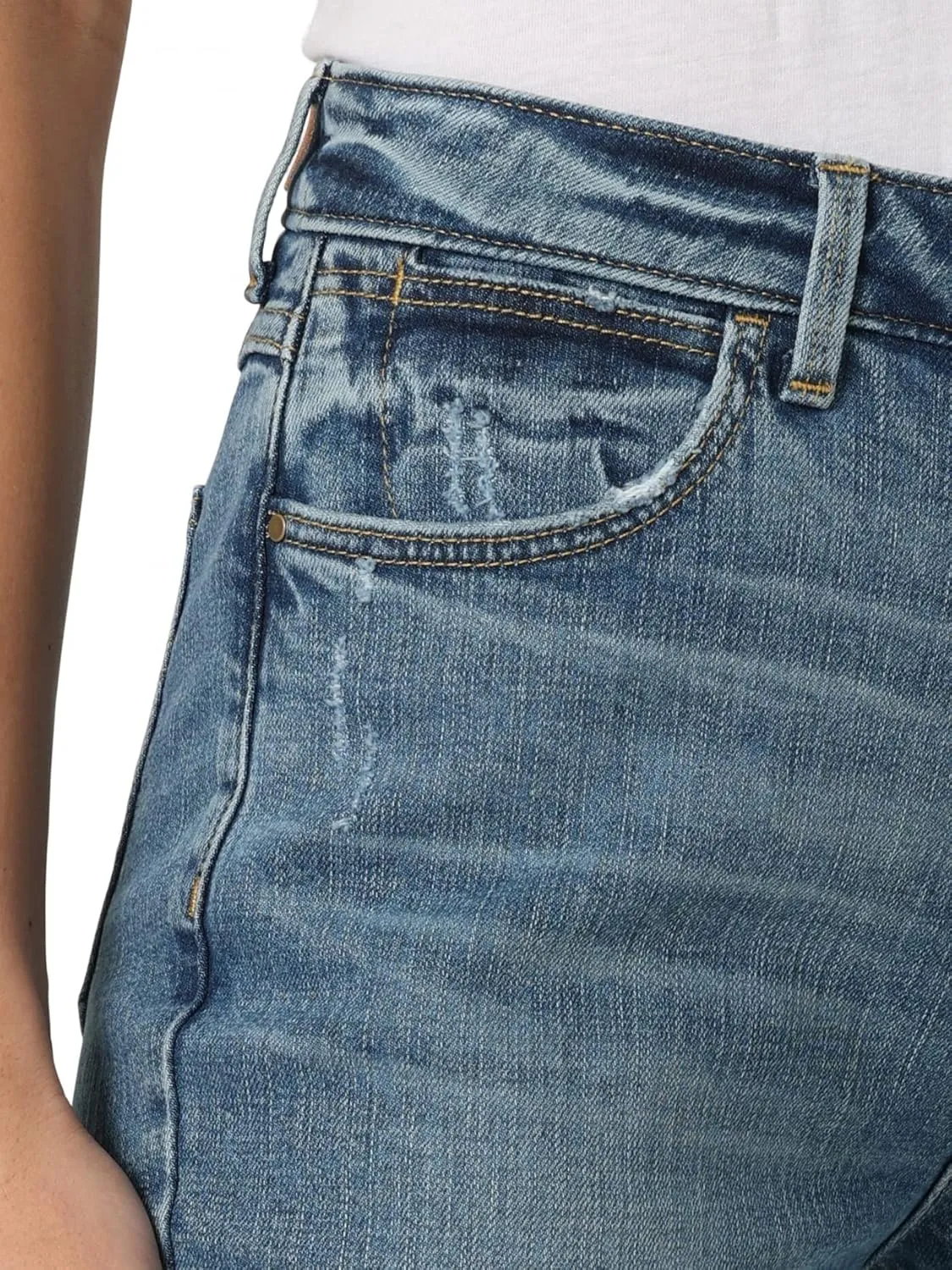 Wrangler Women's High-Rise Rodeo Straight Leg Crop Jean